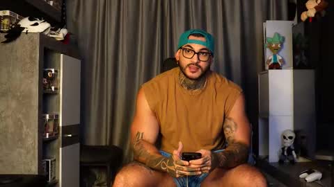 Snapshot of jackson__cottonwood chatting on 29, 10, 2025 JC online show from 29, 10, 2025