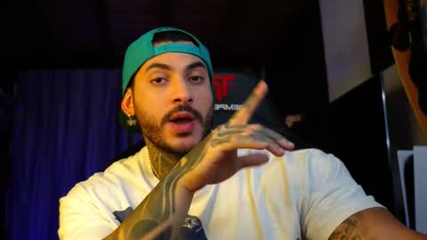 Snapshot of jackson__cottonwood chatting on 22, 11, 2025 JC online show from 22, 11, 2025