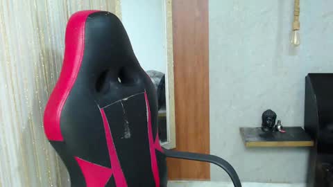 Snapshot of jackson_cr7 chatting on 25, 4, 2026 JAKSON online show from 25, 4, 2026