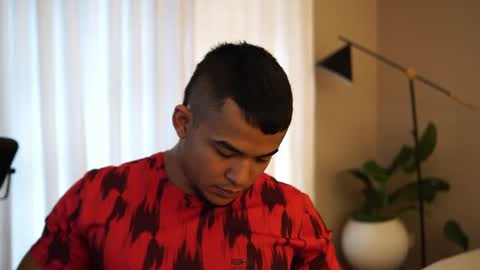 Jackson Bell online show from 30, 9, 2025