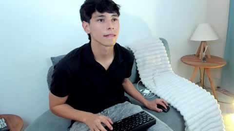 Snapshot of jacob_colliins chatting on 1, 6, 2026 jacob_colliins online show from 1, 6, 2026