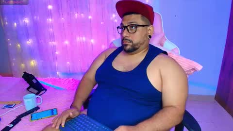 daddy sir master bear online show from 15, 2, 2025