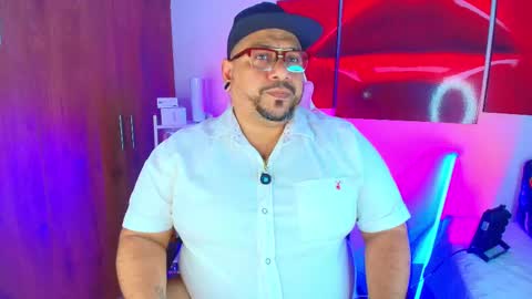 daddy sir master bear online show from 18, 9, 2025