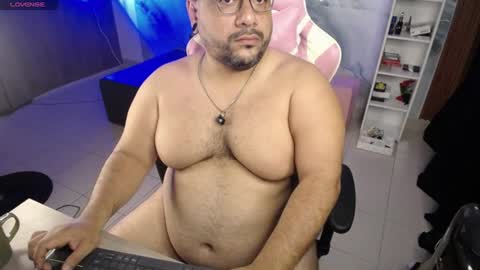 Snapshot of jacoob_woods chatting on 8, 7, 2026 daddy sir master bear online show from 8, 7, 2026