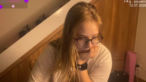 Snapshot of jacywinslat chatting on 13, 7, 2026 jacywinslat online show from 13, 7, 2026