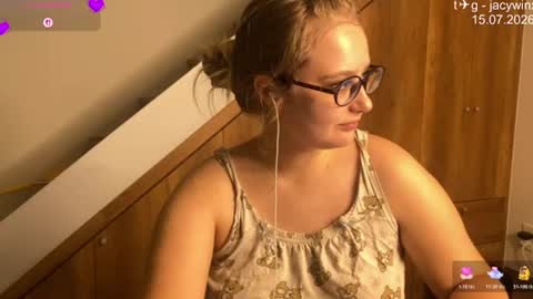 Snapshot of jacywinslat chatting on 15, 7, 2026 jacywinslat online show from 15, 7, 2026