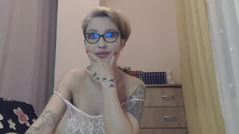 Snapshot of jadapink___ chatting on 18, 4, 2026 Jada online show from 18, 4, 2026