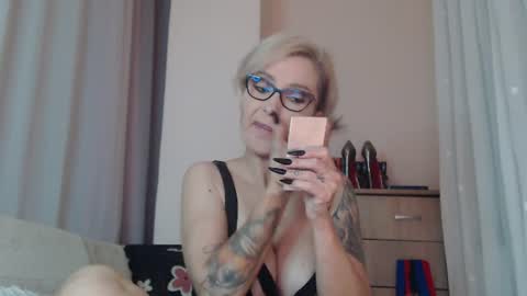 Snapshot of jadapink___ chatting on 12, 7, 2026 Jada online show from 12, 7, 2026
