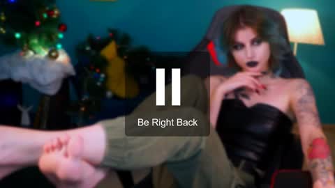 jade_castle online show from 15, 1, 2025