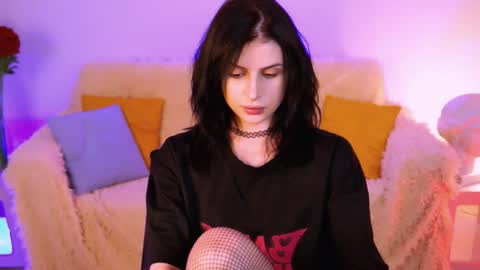 jade_castle online show from 15, 4, 2026