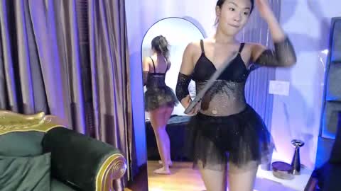 Snapshot of jade_fg chatting on 17, 9, 2025 Sara online show from 17, 9, 2025