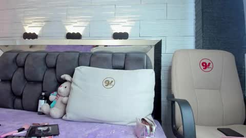 Snapshot of jade_heartt chatting on 11, 11, 2025 JADE online show from 11, 11, 2025