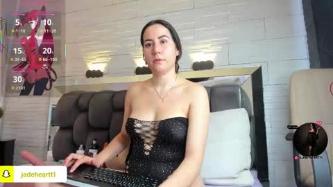 Snapshot of jade_heartt chatting on 18, 12, 2025 JADE online show from 18, 12, 2025