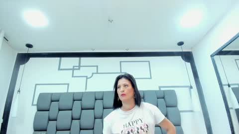 Jade  online show from 13, 12, 2024