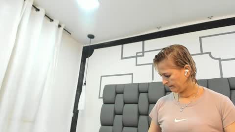 Jade  online show from 11, 10, 2025