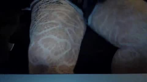 Snapshot of jadeallyson1 chatting on 14, 11, 2025 jade allyson and sexy guy online show from 14, 11, 2025