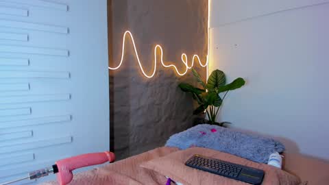 jadee__ online show from 1, 2, 2025