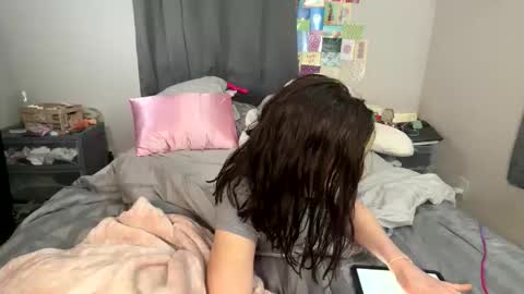 sexyeyes neverlie  online show from 9, 4, 2026