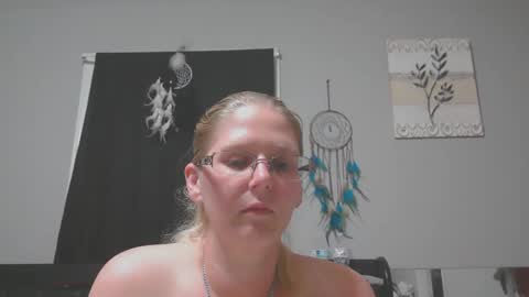 JadeLuv online show from 12, 3, 2026