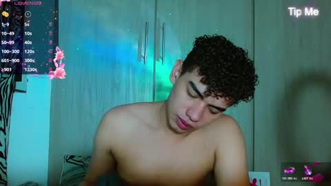 javi15  online show from 15, 12, 2024