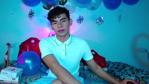 javi15  online show from 26, 12, 2024