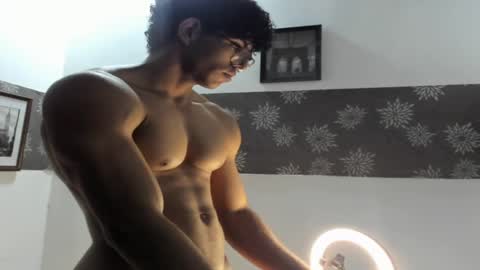 jake_hill1 online show from 19, 1, 2025