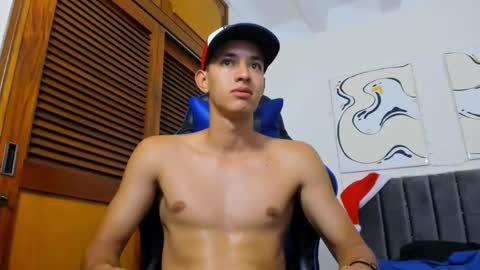 Hi guys im new 3 online show from 25, 1, 2025