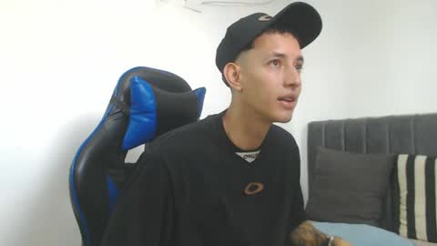 Snapshot of jake_shadow14 chatting on 4, 6, 2026 Hi guys im new 3 online show from 4, 6, 2026