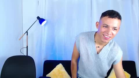 Snapshot of jakee_18 chatting on 4, 12, 2025 Jake online show from 4, 12, 2025