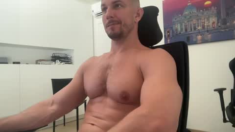 Snapshot of jakubstefano chatting on 8, 8, 2026 Muscle beast P online show from 8, 8, 2026