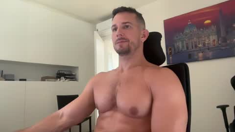 Snapshot of jakubstefano chatting on 9, 8, 2026 Muscle beast P online show from 9, 8, 2026