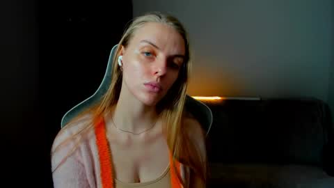 Snapshot of jam_cream chatting on 25, 4, 2026 Sofia online show from 25, 4, 2026