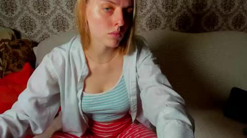 Snapshot of jam_cream chatting on 1, 6, 2026 Sofia online show from 1, 6, 2026