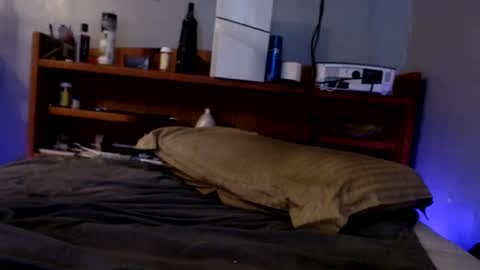 what you in too online show from 14, 9, 2025