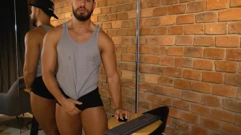 Snapshot of james_axel chatting on 5, 12, 2024 James Axel online show from 5, 12, 2024