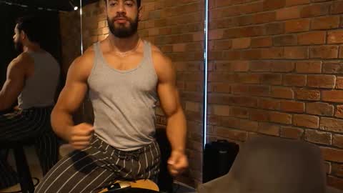 Snapshot of james_axel chatting on 11, 10, 2025 James Axel online show from 11, 10, 2025