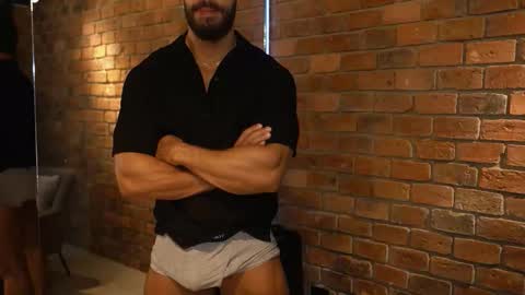 Snapshot of james_axel chatting on 26, 10, 2025 James Axel online show from 26, 10, 2025