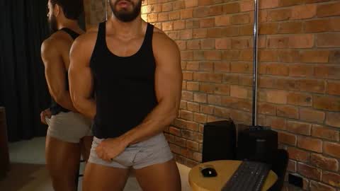 Snapshot of james_axel chatting on 1, 11, 2025 James Axel online show from 1, 11, 2025