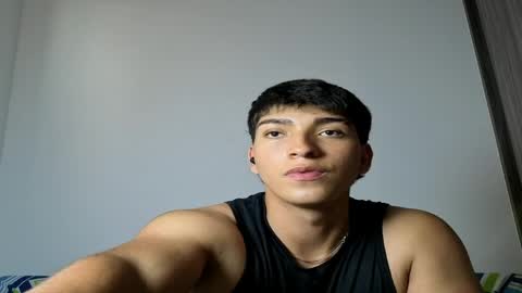 james_silva1 online show from 25, 5, 2026
