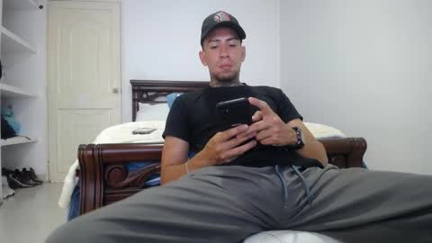 Snapshot of james_x28 chatting on 30, 10, 2025 james_x28 online show from 30, 10, 2025