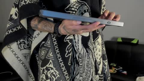 Jamesinked  online show from 20, 12, 2024