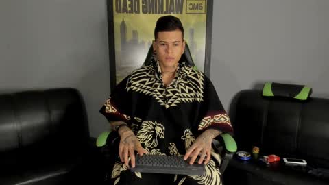 Jamesinked  online show from 3, 1, 2025