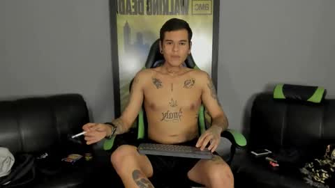 Jamesinked  online show from 5, 3, 2025