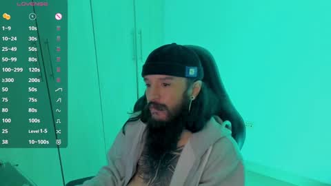 Snapshot of jamesvladi chatting on 25, 12, 2024 vlad online show from 25, 12, 2024