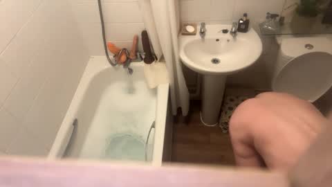 Snapshot of jamie8422 chatting on 28, 10, 2025 jamie8422 online show from 28, 10, 2025