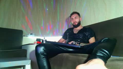 Robbie online show from 27, 2, 2025