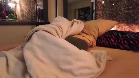 Bootyshows online show from 18, 11, 2025