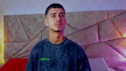 Snapshot of jamzawolf chatting on 21, 12, 2025 jamzawolf online show from 21, 12, 2025