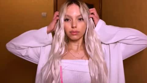 Kary online show from 8, 3, 2026