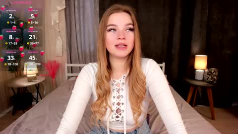 Day Alice Night Stella online show from 12, 12, 2024